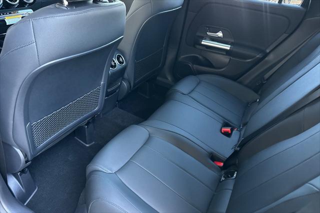 new 2025 Mercedes-Benz GLA 250 car, priced at $42,250