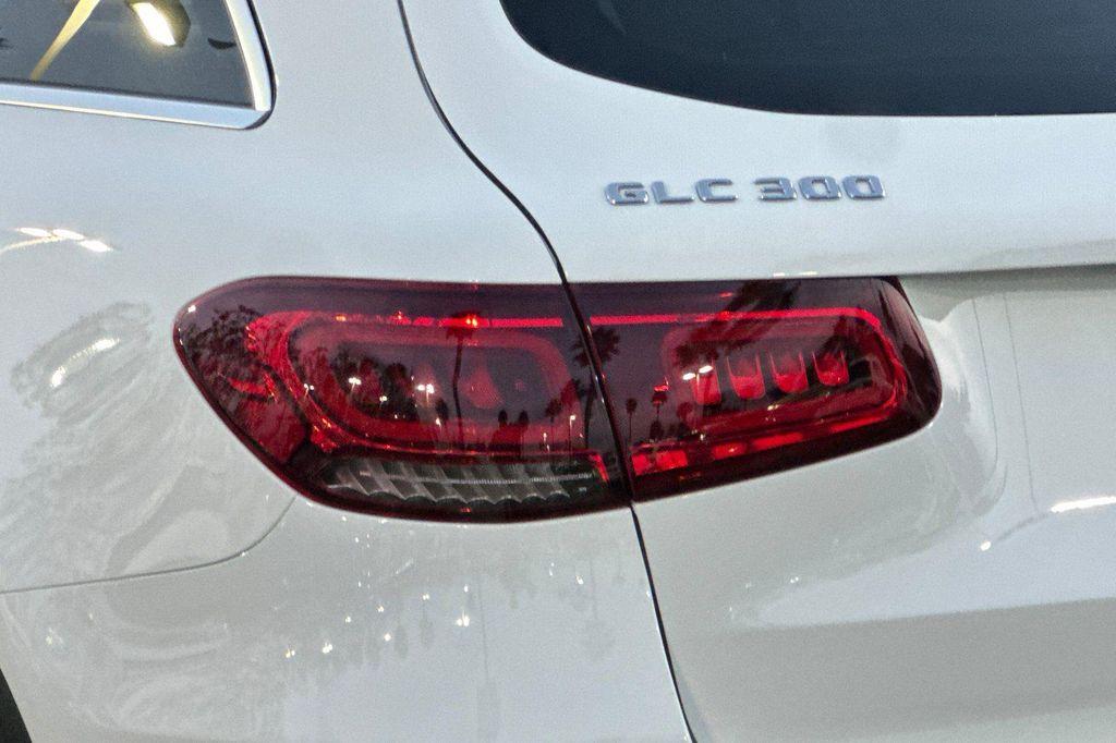 used 2022 Mercedes-Benz GLC 300 car, priced at $30,984