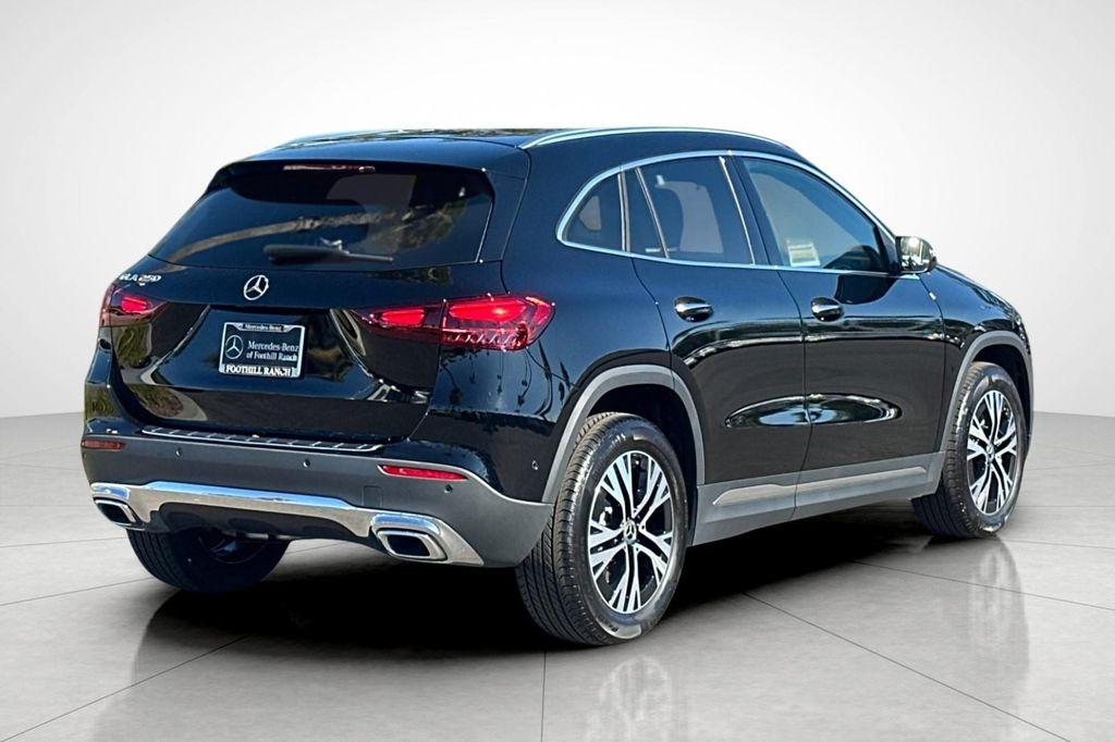 used 2025 Mercedes-Benz GLA 250 car, priced at $37,990