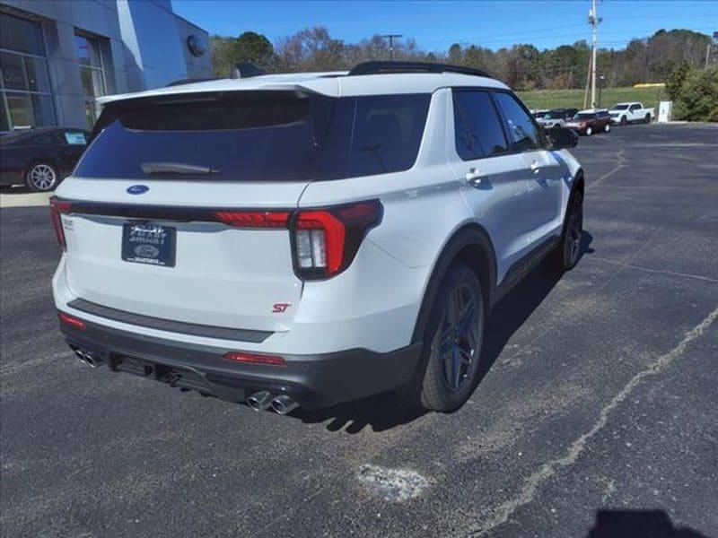 new 2025 Ford Explorer car, priced at $55,041