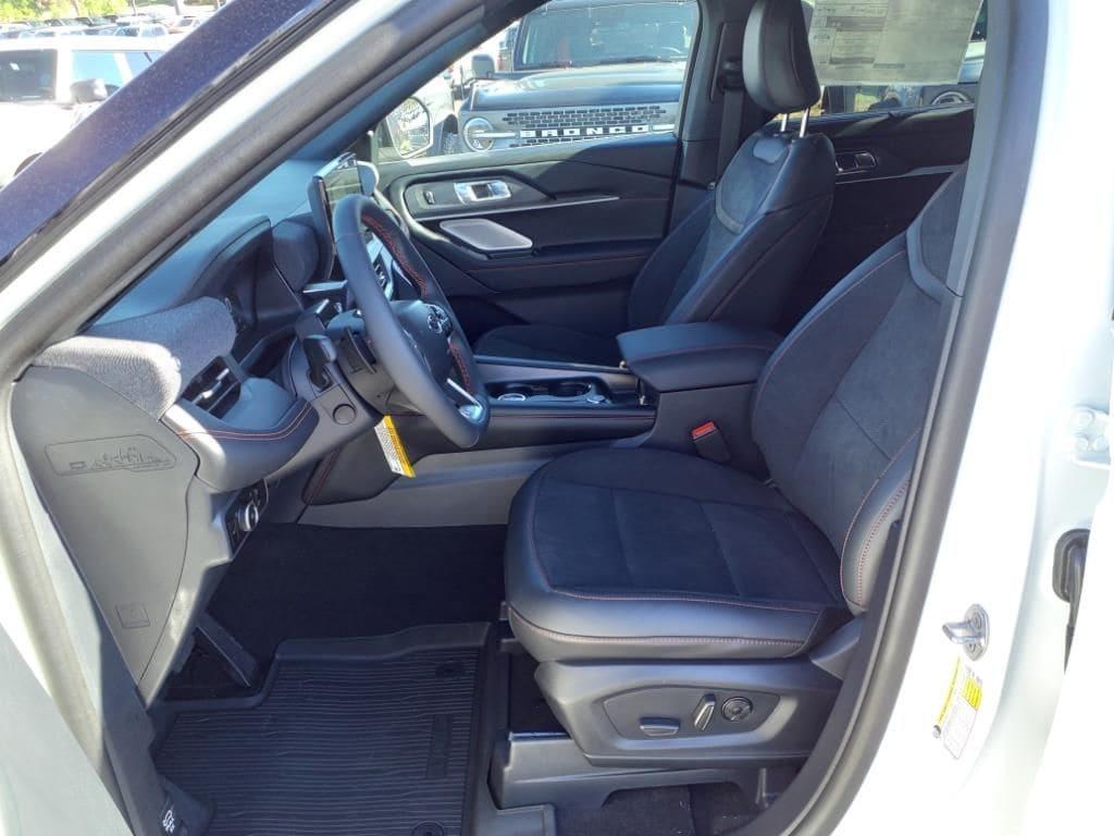 new 2025 Ford Explorer car, priced at $53,953