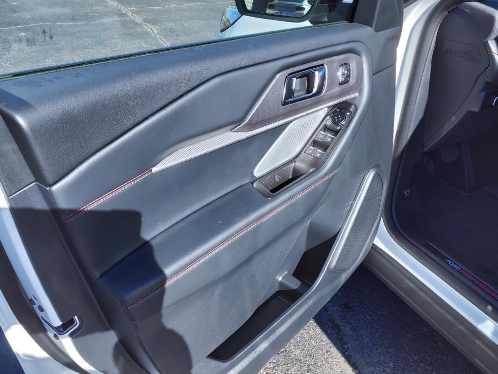 new 2025 Ford Explorer car, priced at $53,953