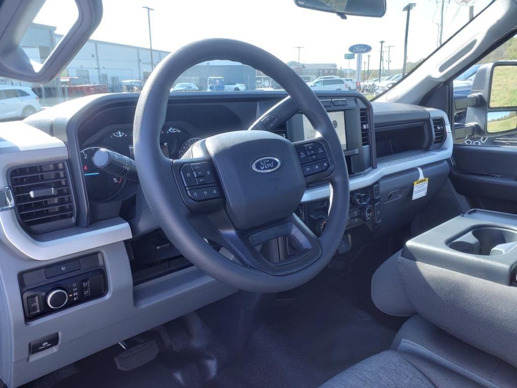 new 2024 Ford F-350 car, priced at $55,249