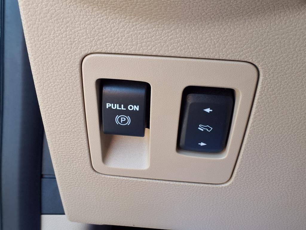 used 2019 Ford F-150 car, priced at $31,999