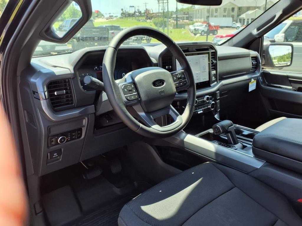 new 2025 Ford F-150 car, priced at $59,100