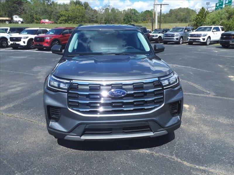 new 2025 Ford Explorer car, priced at $40,948