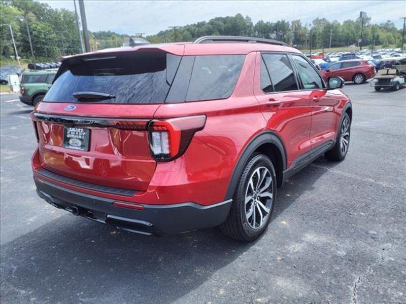 new 2025 Ford Explorer car, priced at $47,895