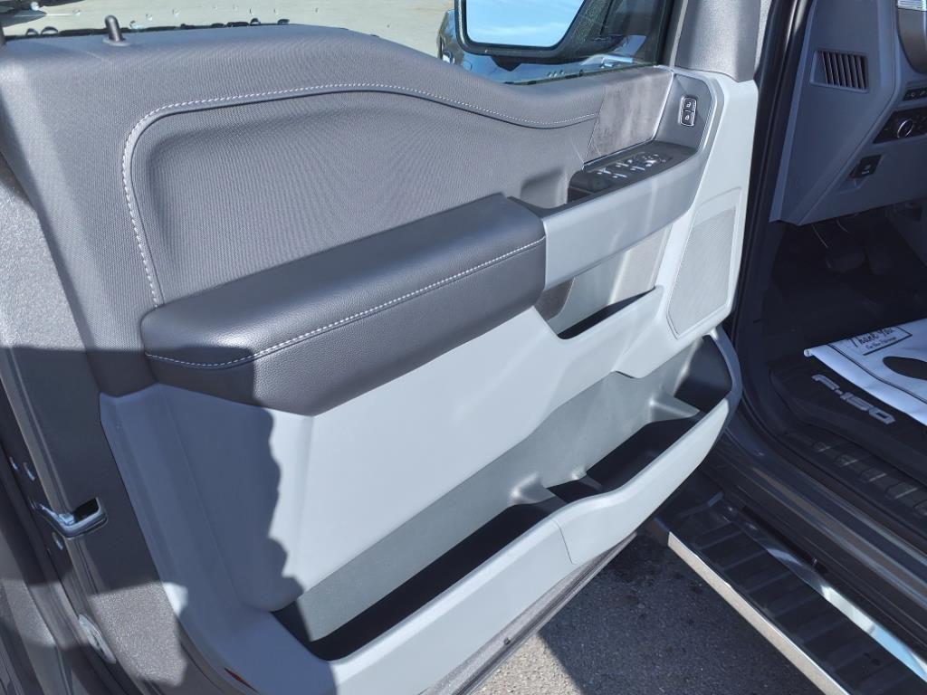 new 2024 Ford F-150 car, priced at $54,202