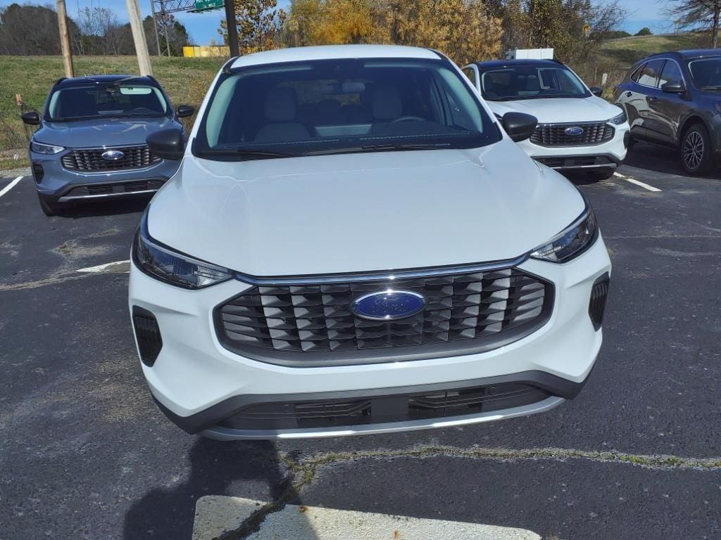new 2025 Ford Escape car, priced at $26,640