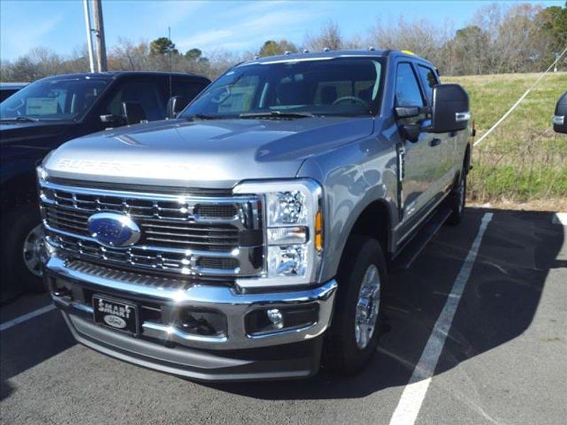 new 2024 Ford F-250 car, priced at $58,015