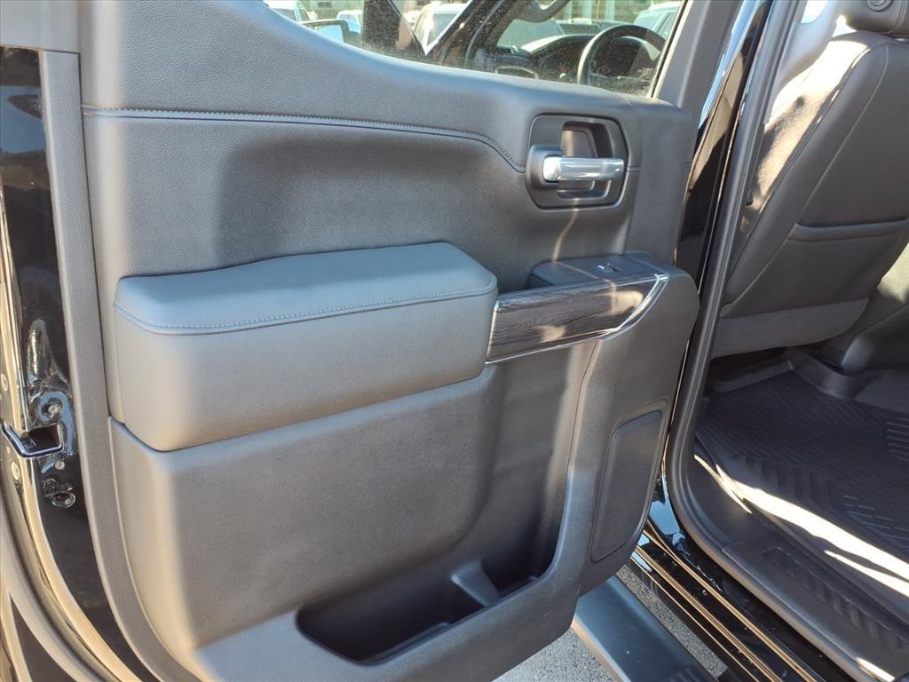 used 2021 Chevrolet Silverado 1500 car, priced at $42,997