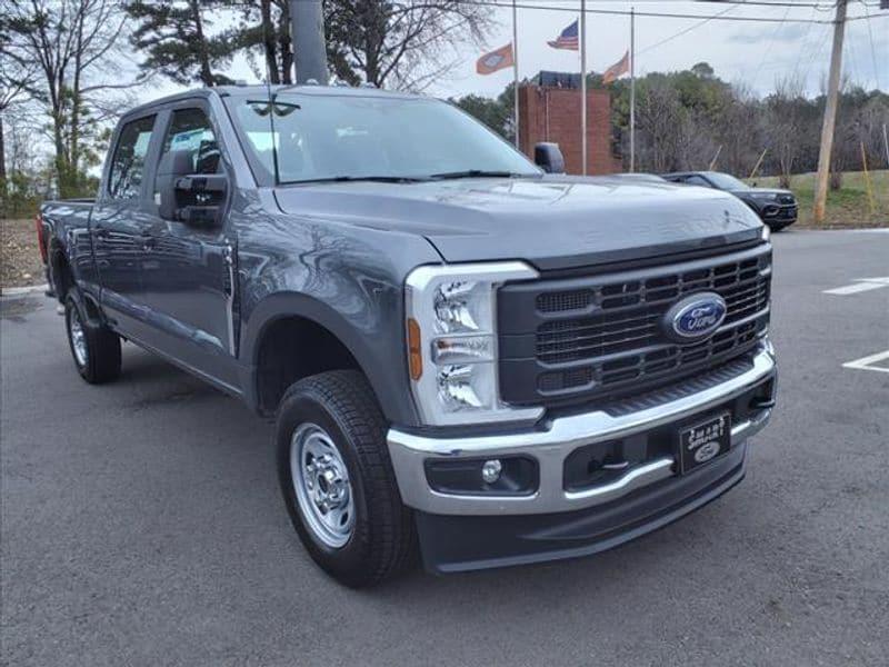 new 2024 Ford F-250 car, priced at $52,660