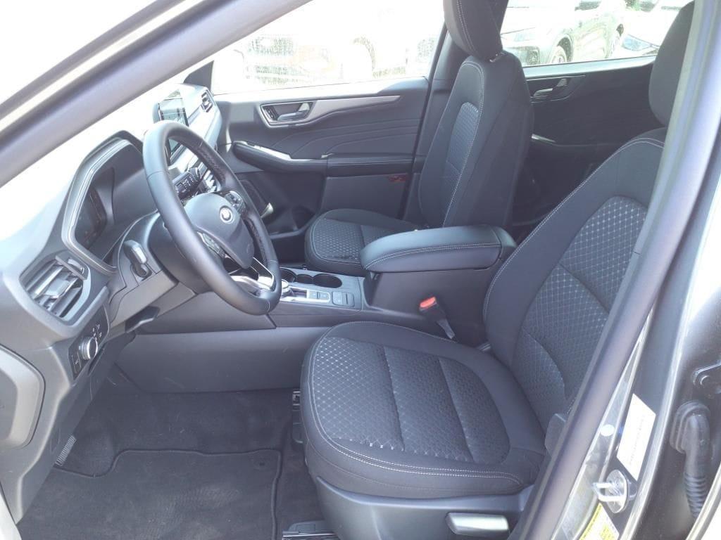 new 2025 Ford Escape car, priced at $30,319