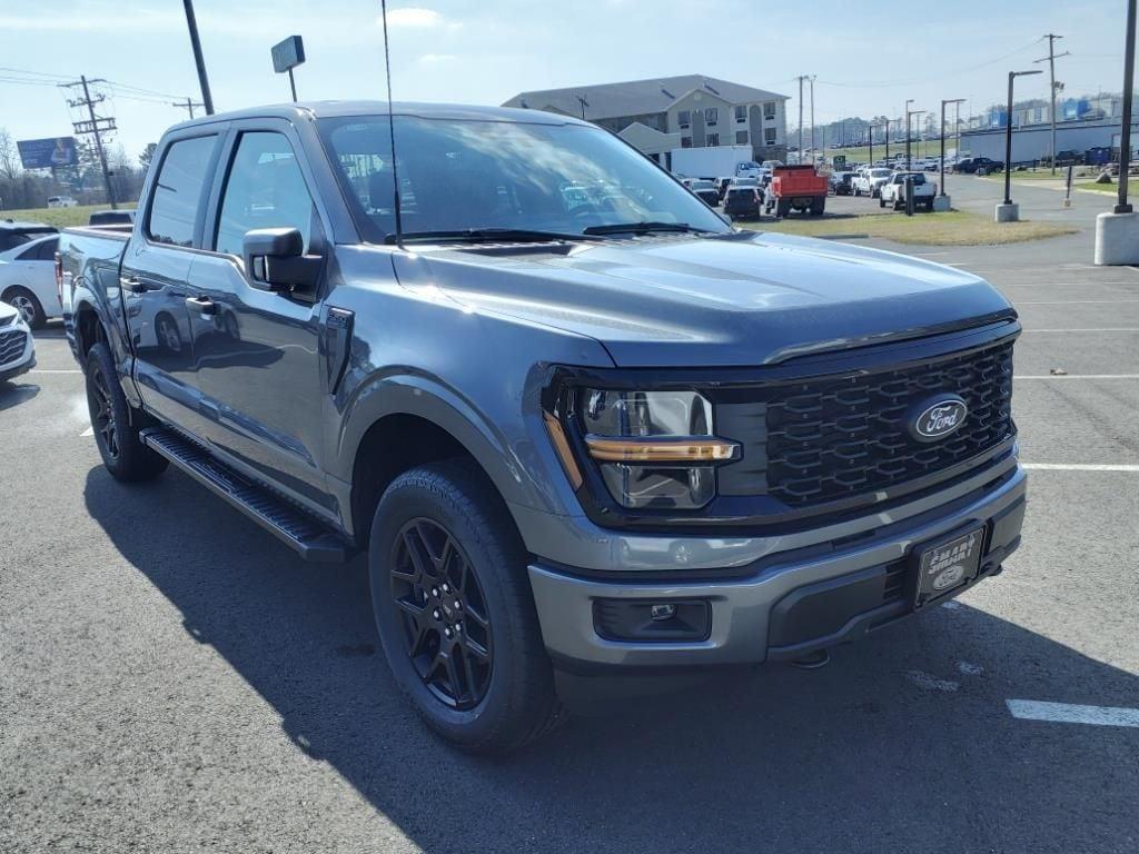 new 2025 Ford F-150 car, priced at $51,556