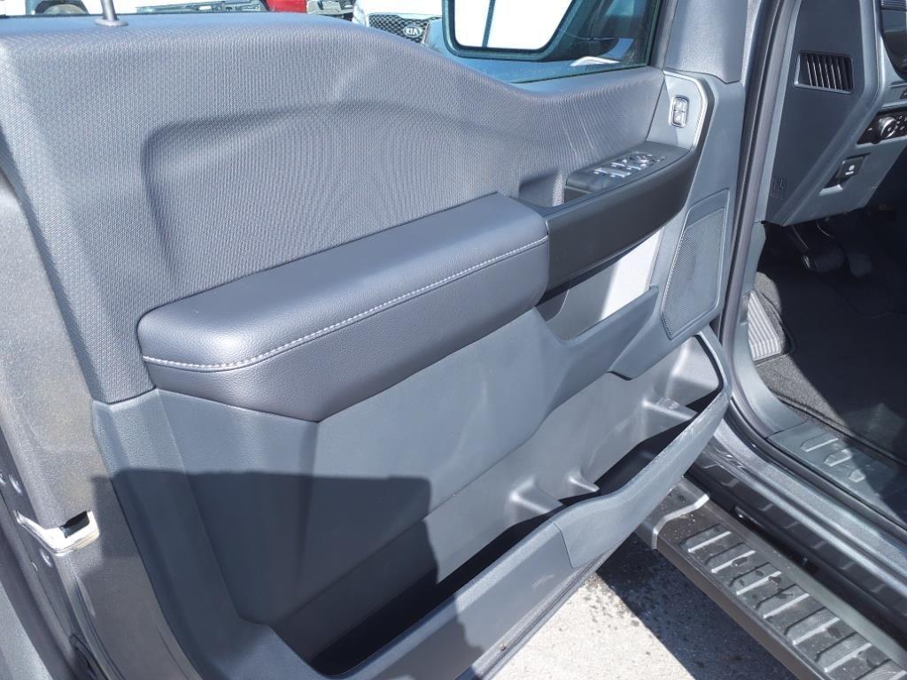 new 2025 Ford F-150 car, priced at $51,556