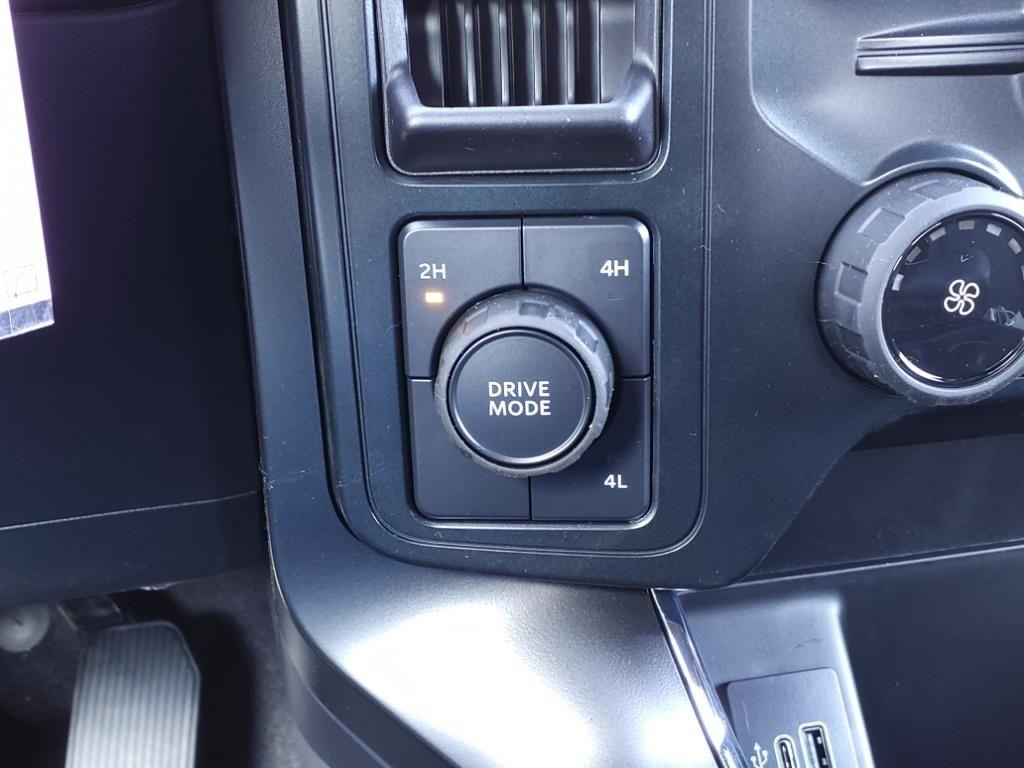 new 2025 Ford F-150 car, priced at $51,556