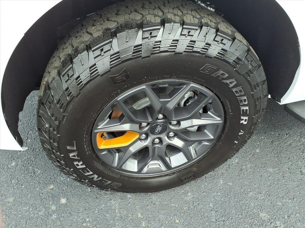 new 2025 Ford Expedition car, priced at $84,290