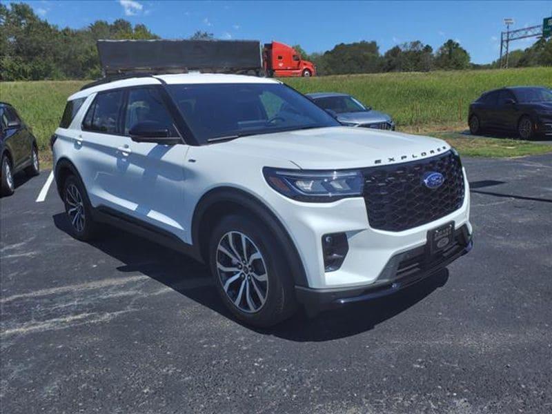 new 2025 Ford Explorer car, priced at $46,866