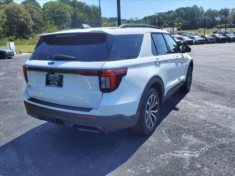 new 2025 Ford Explorer car, priced at $46,866