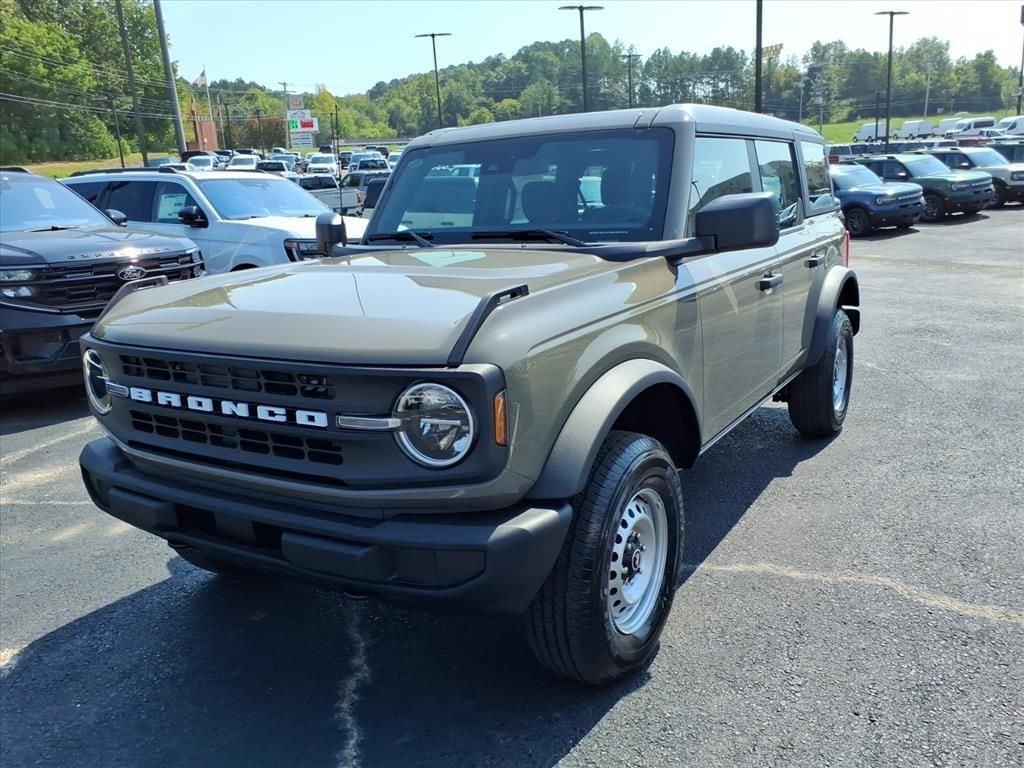 new 2025 Ford Bronco car, priced at $40,065