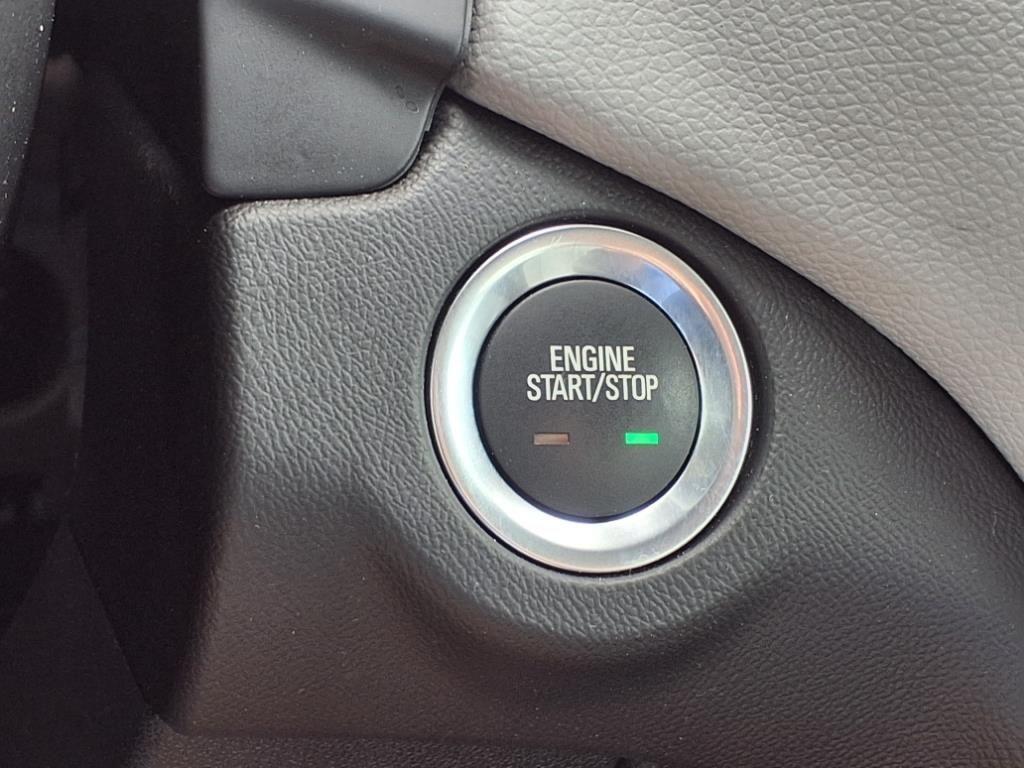 used 2023 Chevrolet Equinox car, priced at $21,500