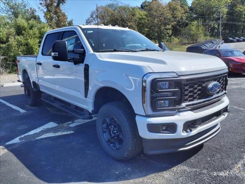 new 2024 Ford F-250 car, priced at $54,099