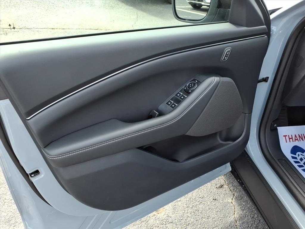 new 2025 Ford Mustang Mach-E car, priced at $40,680