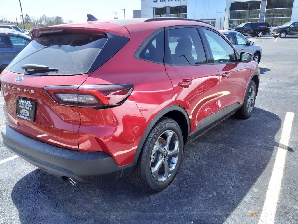 new 2025 Ford Escape car, priced at $30,761