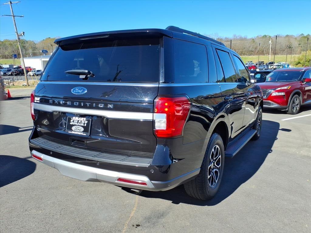used 2024 Ford Expedition car, priced at $43,413