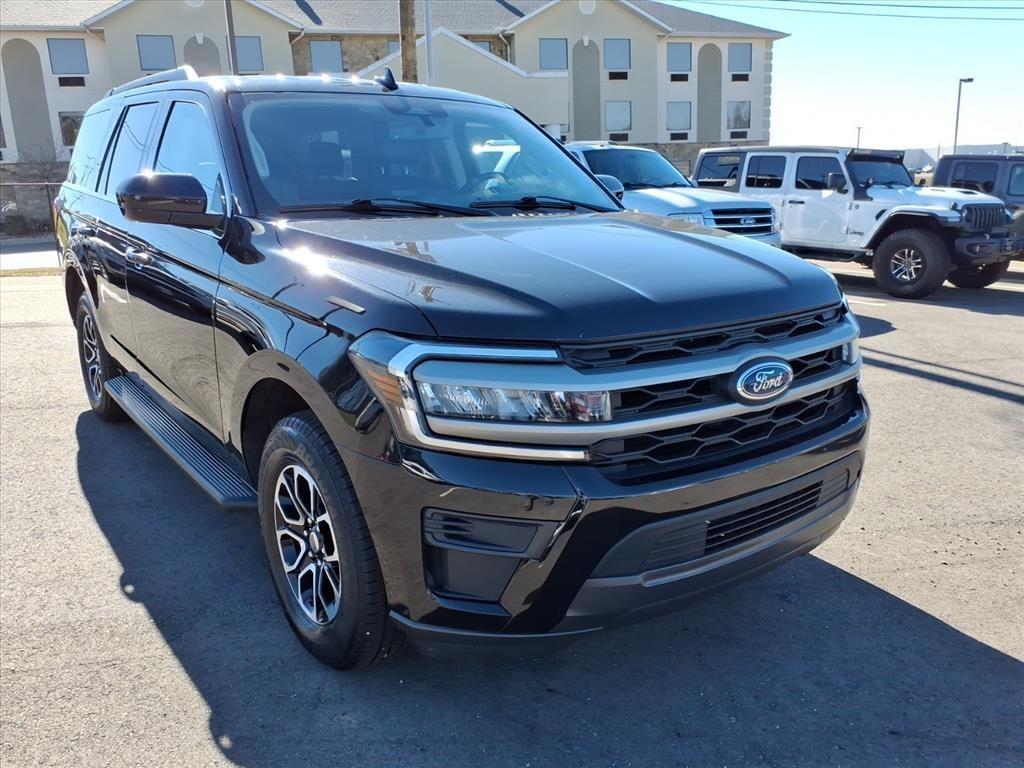 used 2024 Ford Expedition car, priced at $43,413