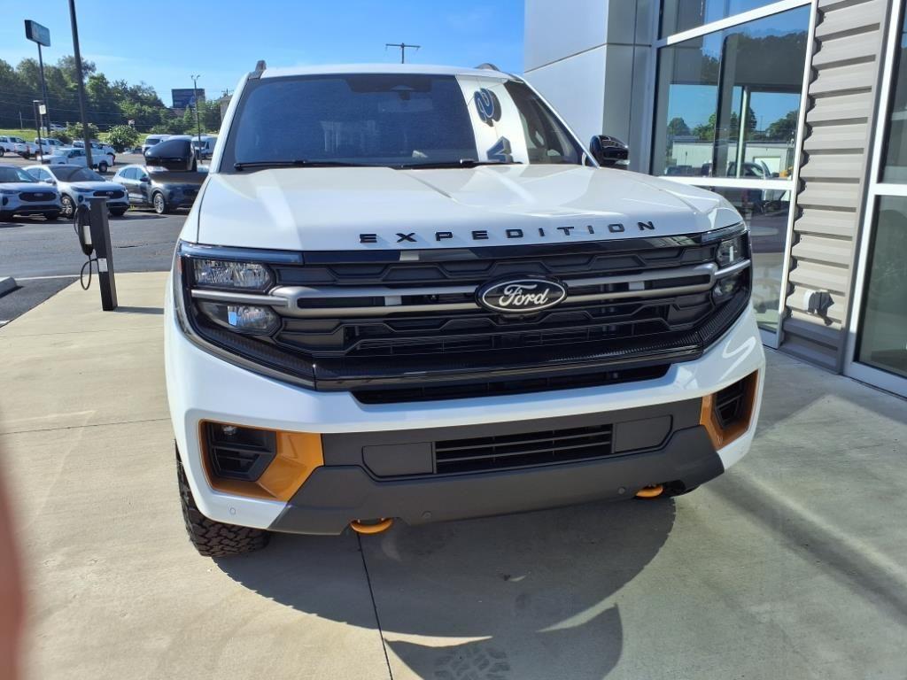 new 2025 Ford Expedition car, priced at $83,545