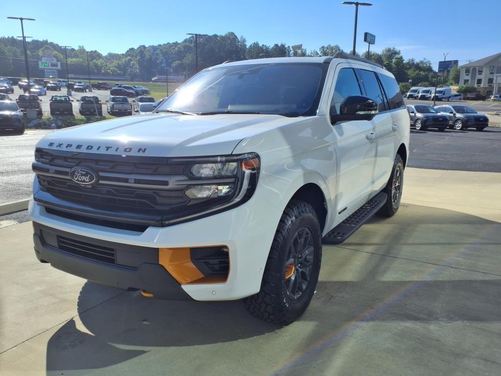 new 2025 Ford Expedition car, priced at $83,545
