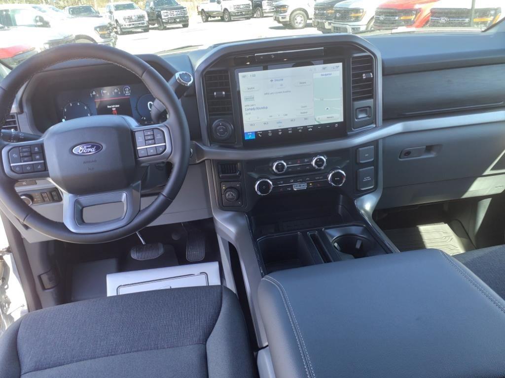 new 2025 Ford F-150 car