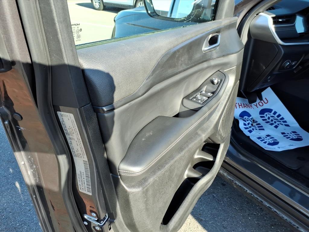 used 2024 Jeep Grand Cherokee L car, priced at $28,903