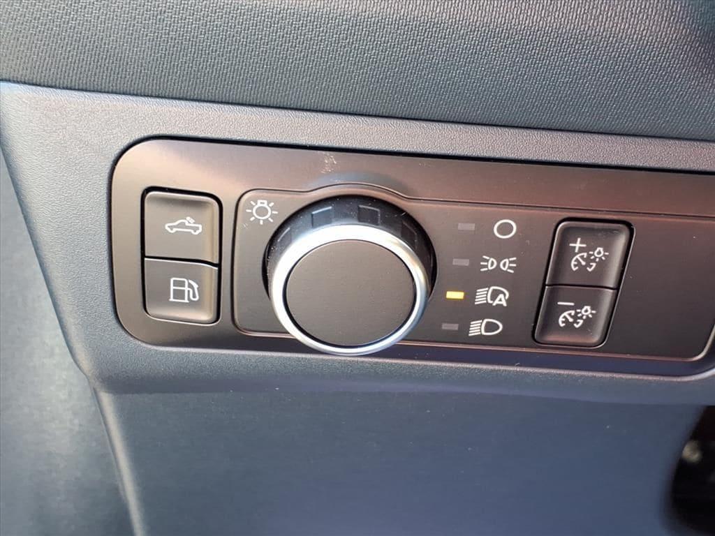 new 2025 Ford Maverick car, priced at $34,998