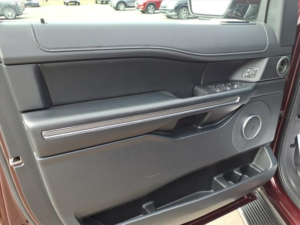 used 2021 Ford Expedition car, priced at $28,934