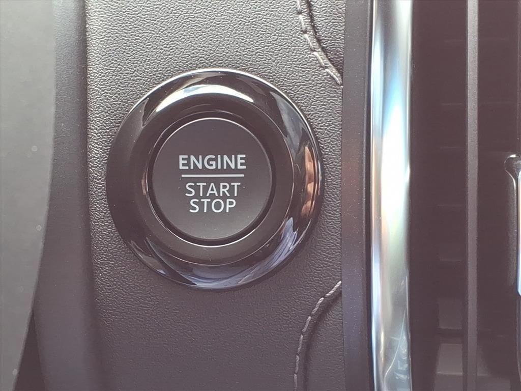 new 2025 Ford Expedition car, priced at $85,230