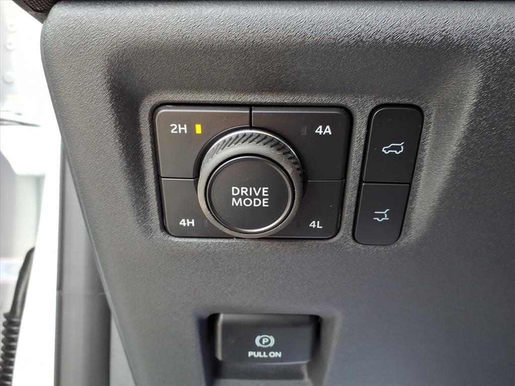 new 2025 Ford Expedition car, priced at $85,230