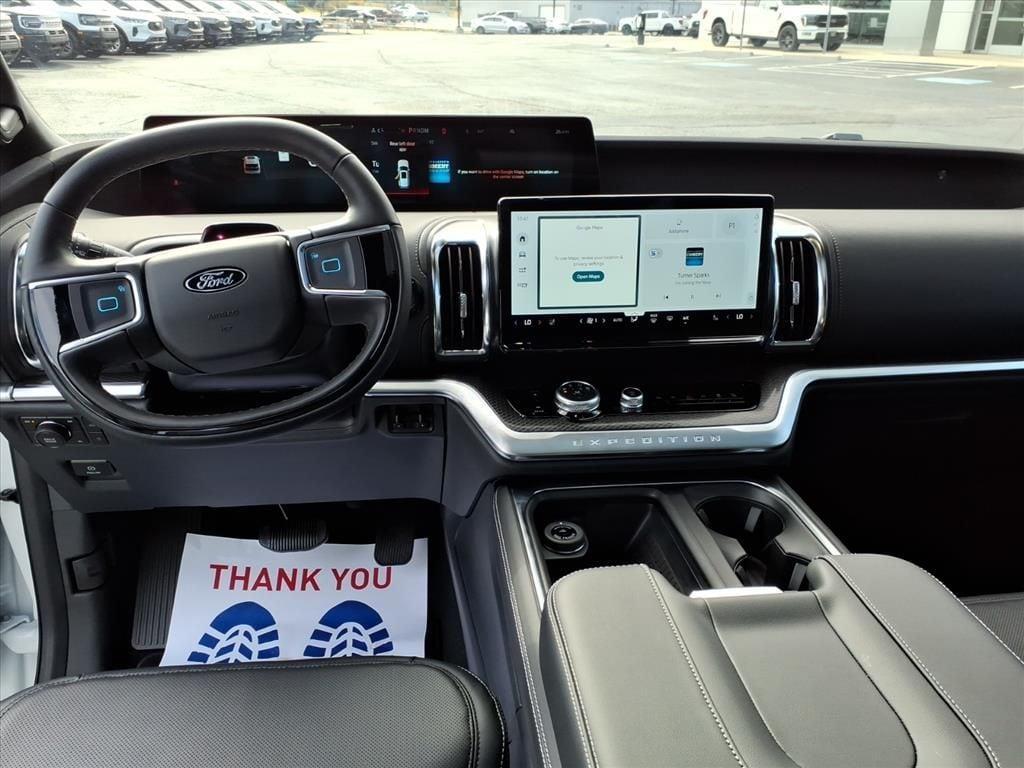 new 2025 Ford Expedition car, priced at $85,230