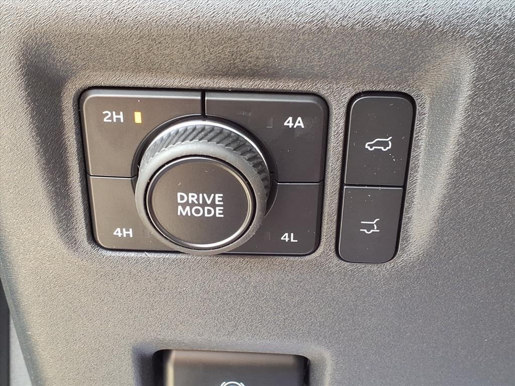 new 2025 Ford Expedition car, priced at $70,781