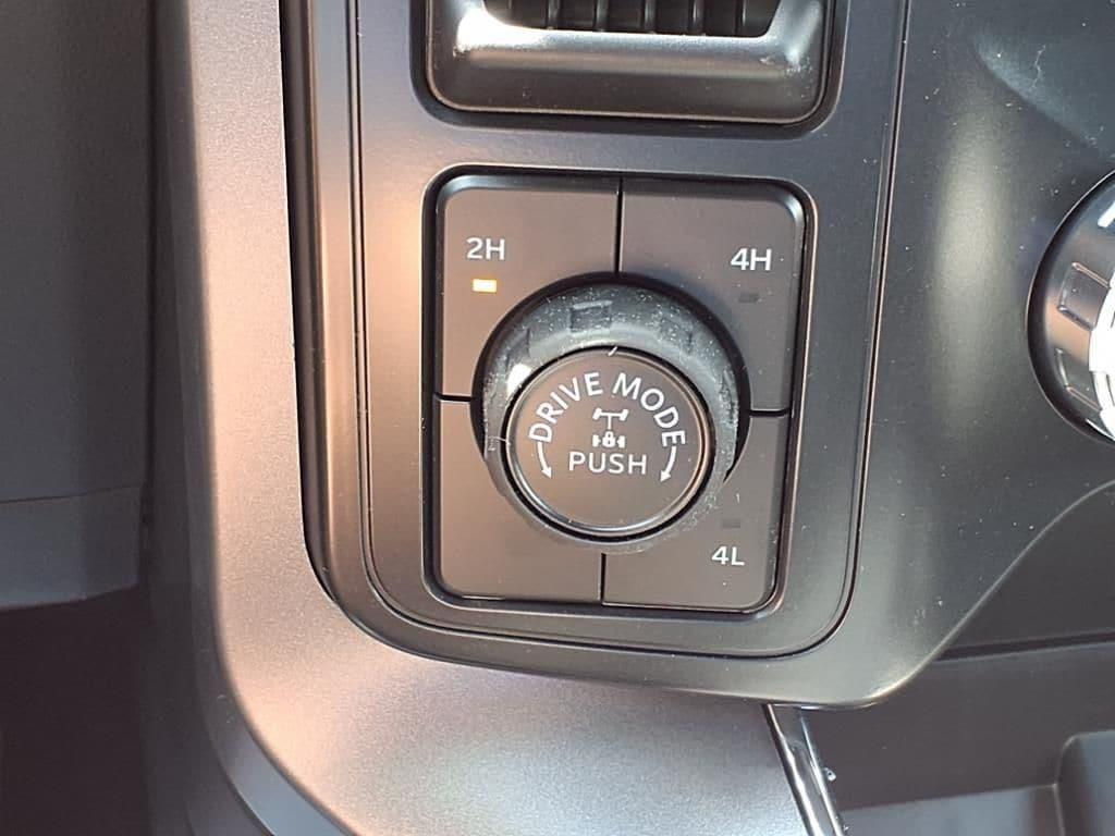 new 2025 Ford F-150 car, priced at $59,100