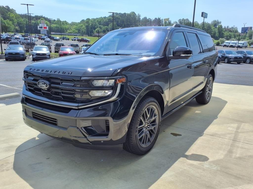 new 2025 Ford Expedition Max car, priced at $82,125