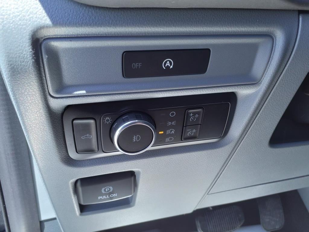 new 2025 Ford F-150 car, priced at $54,352