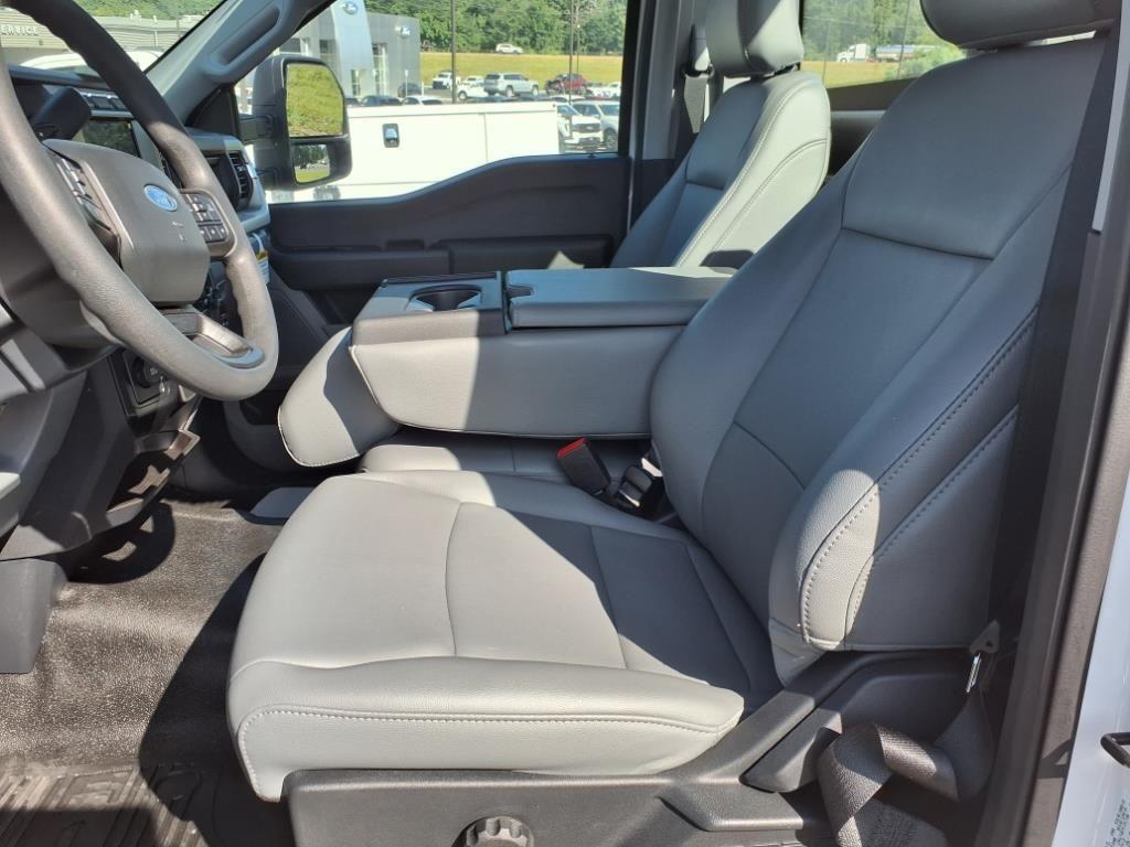 new 2023 Ford F-250 car, priced at $49,697