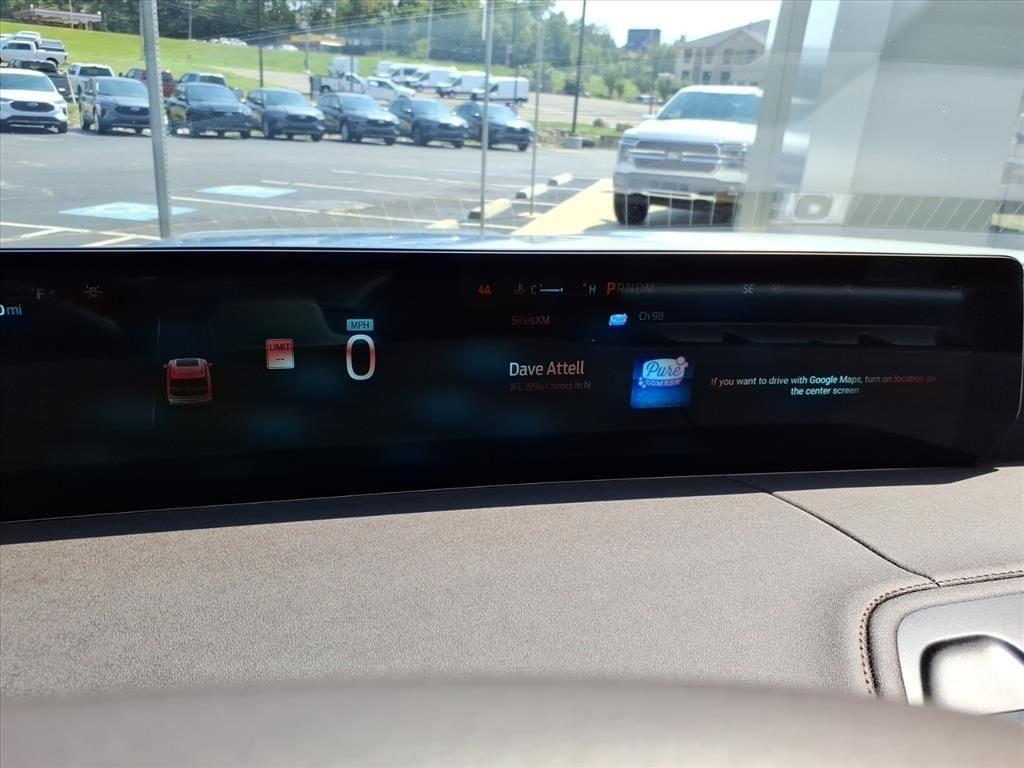 new 2025 Ford Expedition car, priced at $84,665