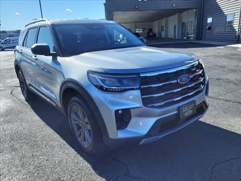 new 2025 Ford Explorer car, priced at $45,359