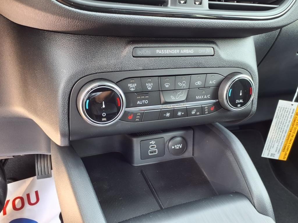 new 2025 Ford Escape car, priced at $32,148