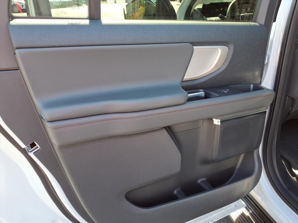 new 2025 Ford Expedition Max car, priced at $72,408