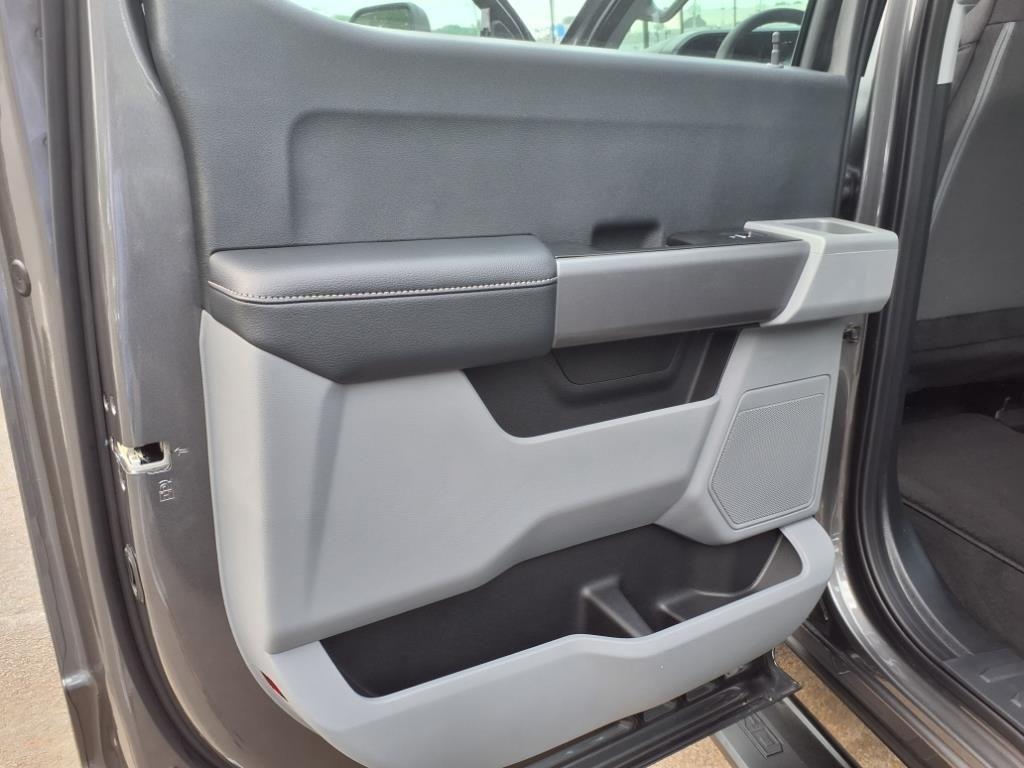new 2025 Ford F-250 car, priced at $58,962