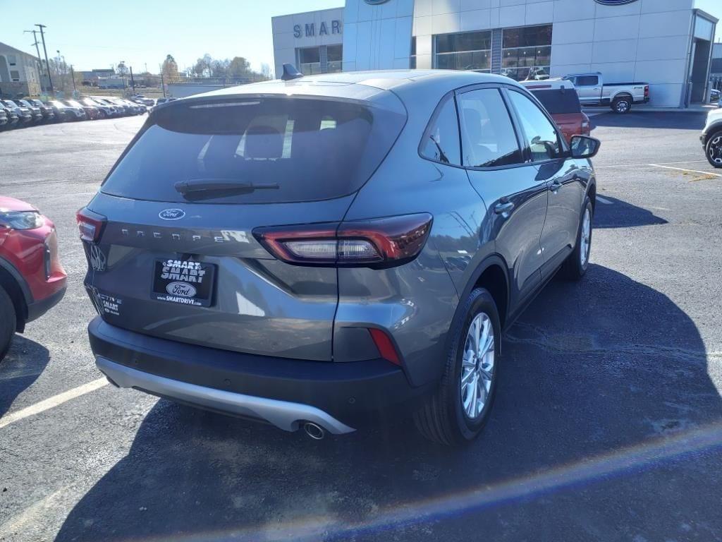 new 2025 Ford Escape car, priced at $28,651